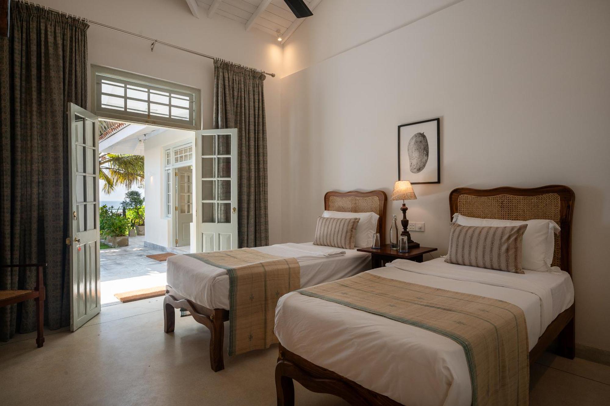 Halcyon Mawella Hotel Tangalle Exterior photo
